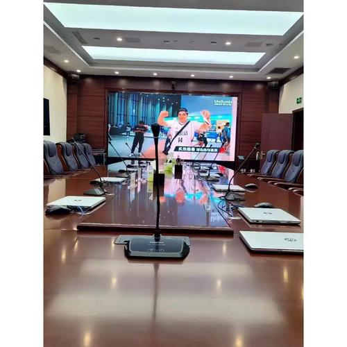 LED全彩屏室內(nèi)系列解析 P2到P10如何選擇？大屏幕、廣告與舞臺應(yīng)用指南